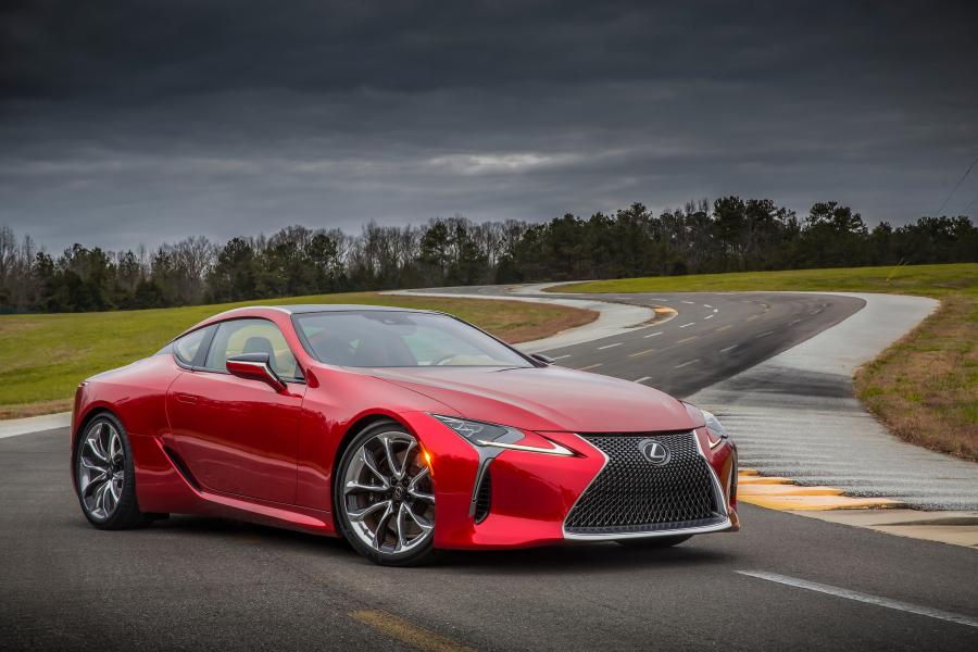  Lexus LC500 2016 года  (фото 11 из 74)